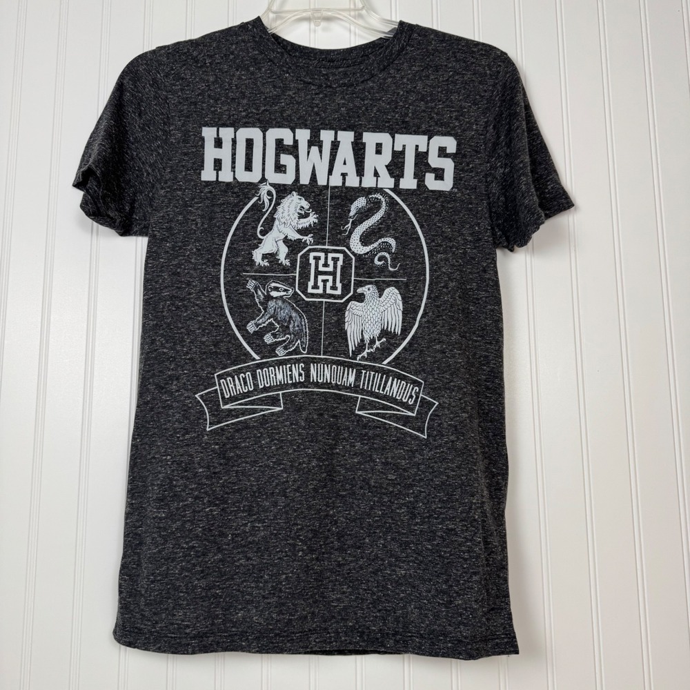 Hogwarts T shirt Mens Unisex Sm‎ Blk Gray Wizarding World Harry Potter Graphic